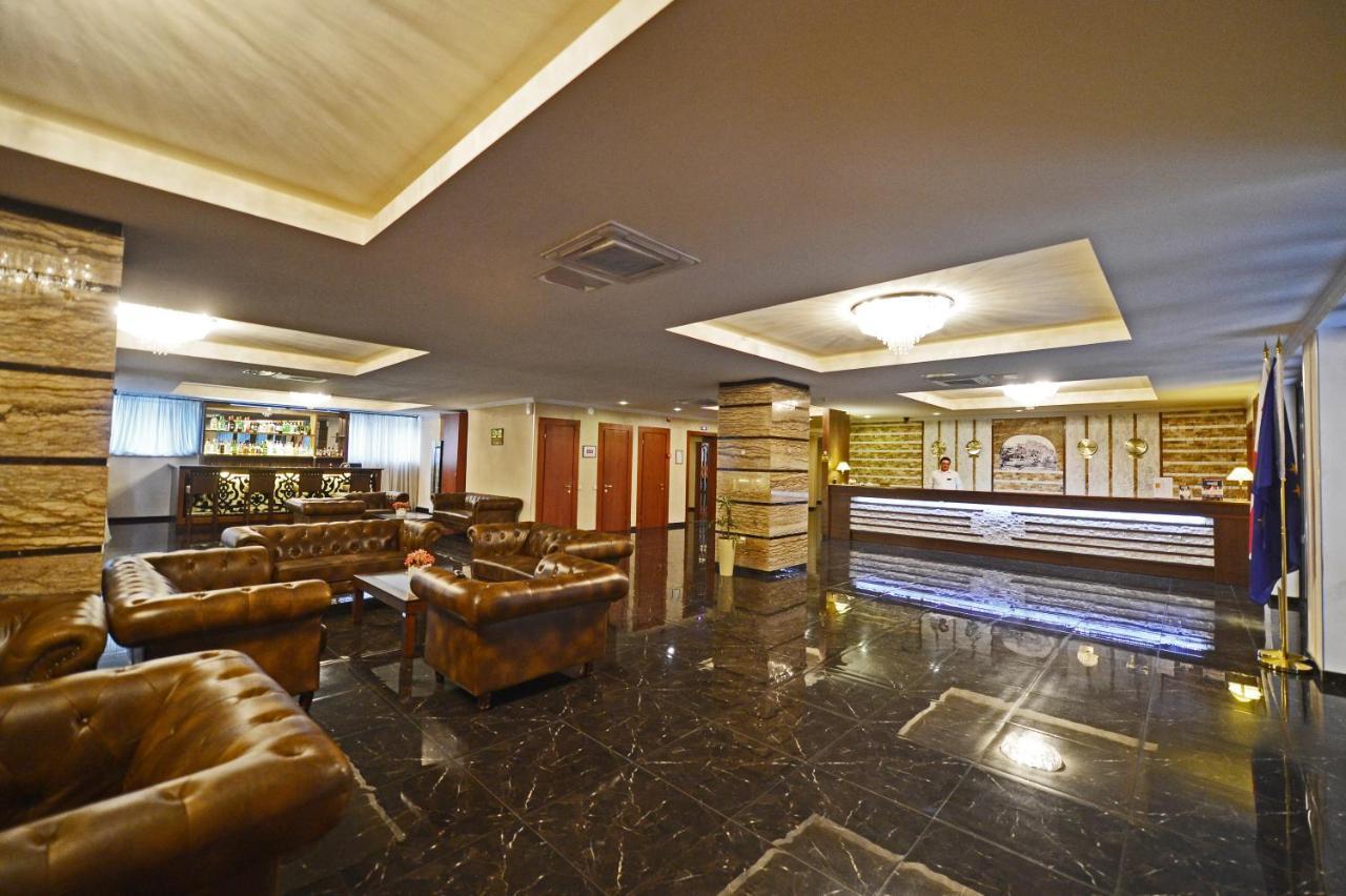 Hotel Astoria Tbilisi Ngoại thất bức ảnh